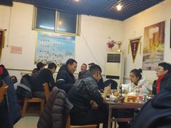 大堂-迎燕阁烤羊腿(二环南路店)
