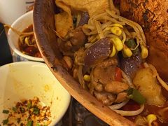 -炉小二铜锅牛蛙•川湘菜(三里屯店)