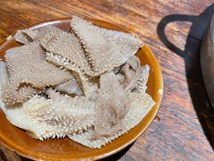 手撕鲜毛肚-四小区火锅·巷子里的重庆火锅(花照壁店)