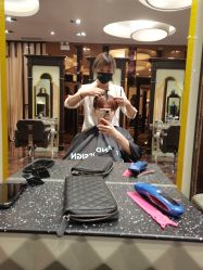 点击看大图 -八佰伴8008星级形象店