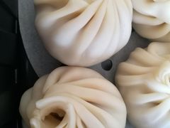 蟹黄小笼包-松鹤楼·非遗·苏帮菜(融科店)