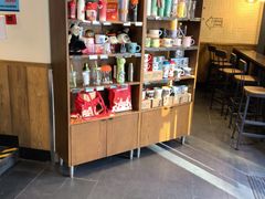 -星巴克(西藏路店)