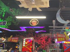 -路边边地标烧烤·川菜·小龙虾·音乐酒馆(良乡长虹店)