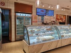 面包甜点陈列柜-老大昌(淮海中路店)