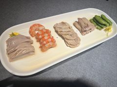 -HOMES上海本帮菜(襄阳公园店)