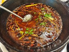 -鸿顺老铁锅美蛙鱼府(解放碑店)