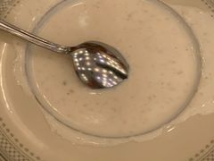 奶油松茸蘑菇汤-莫斯科餐厅