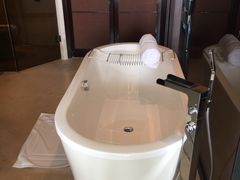 -三亚亚龙湾雅高铂尔曼别墅度假酒店