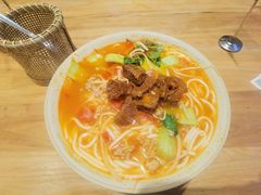 -粉八·云南米线·建水烧烤(常熟路店)