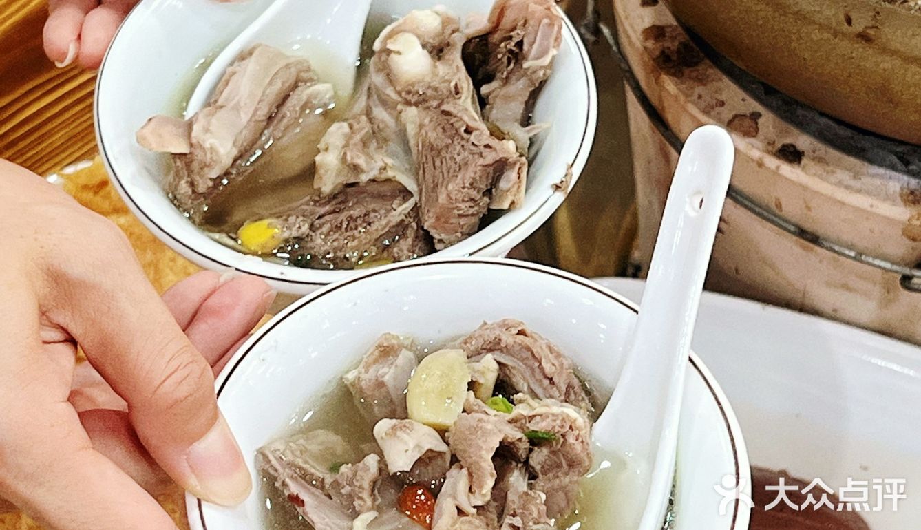 排队一小时也要吃的羊肉炉