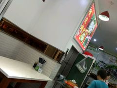 -聚笼鲜美食(凤凰街店)