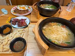 -勺子米线·云南传统小吃市集(四方街店)