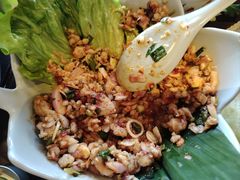 -大头虾越式风味餐厅(光明广场店)