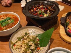 -云海肴·汽锅鸡·云南菜(天山百盛优客店)