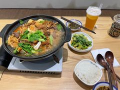 全家福牛杂-W先生牛杂铺