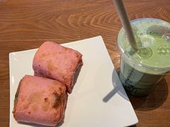 -星巴克(西安曲江银泰店)