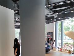 -TESLA 特斯拉(上海太古汇体验店)