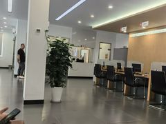 -比亚迪汽车(上海弘仁集团闵行店)