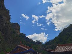 -鸡足山前檐崆峒山观音阁禅寺