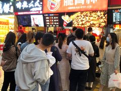 等位区-八一好吃街·高品美食广场