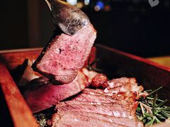 果木烟熏烤澳洲和牛西冷-上海和平饭店-华懋阁 The Cathay Room