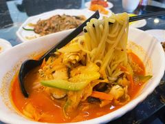 辣海鲜面-桃园中华料理炸酱面(燕儿岛路店)