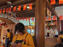 -隔壁老王·家常云南菜(花巷店)