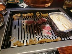 -臻牛烤肉