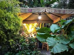 -茅草房·河畔园林火锅