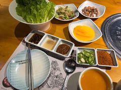 -唯成•韩国炭火烤肉 유성고기