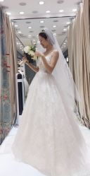 点击看大图 婚纱-予白婚纱礼服馆