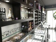 -视野联行眼镜蔡司·依视路官方授权店(顺城店)