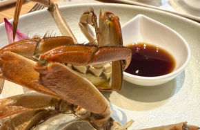 Sizzling Ginger-Braised Crab