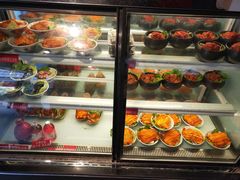 自助取餐区-么肆烤肉·中式自助·烤肉大排档(街道口季佳PAI店)