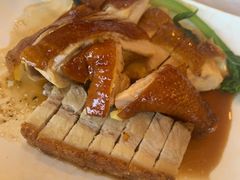 玫瑰油鸡配烧肉-香江小厨 The Kitchen(香江俱乐部店)