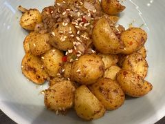 -川流不息·地道川菜·小龙虾(松东路店)