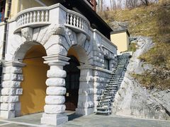 -波斯托伊纳溶洞