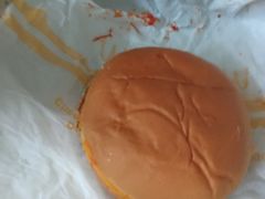 芝香牛牛月亮堡分享餐-麦当劳(城西银泰店)