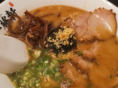 -一豚轩·烧鸟·豚骨拉面(五四路店)