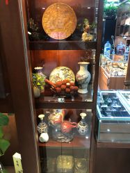 -灵彩珠宝(朗香街店)