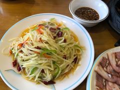-鹤乡东北菜(崮山路店)