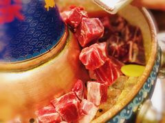 苏尼特极品羔羊肉-毛辣果·贵州红酸汤牛肉火锅(西单店)