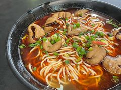 招牌肥肠面-丽影重庆小面(定西路店)