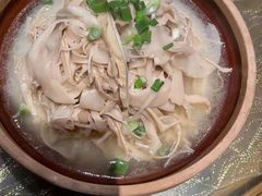-洞庭土菜小炒馆(易发广场店)