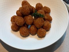 油炸丸子-四季民福烤鸭店(外滩外白渡桥店)