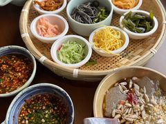 -包整·丝娃娃(一览甲秀楼风景店)