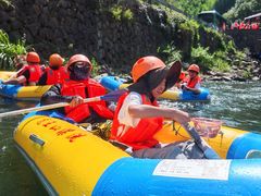 -安吉龙王山峡谷漂流