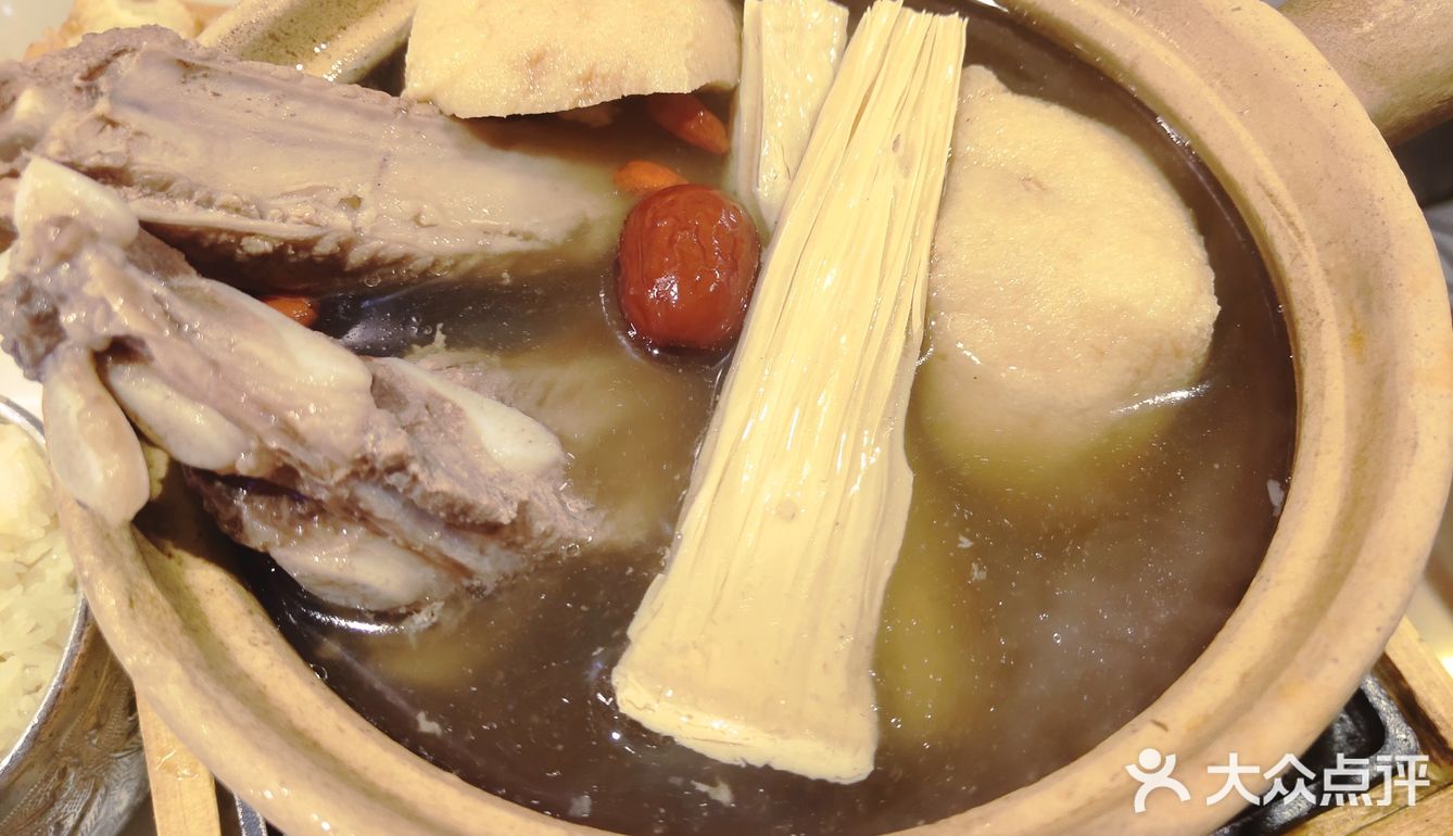 最爱肉骨茶，新加坡菜