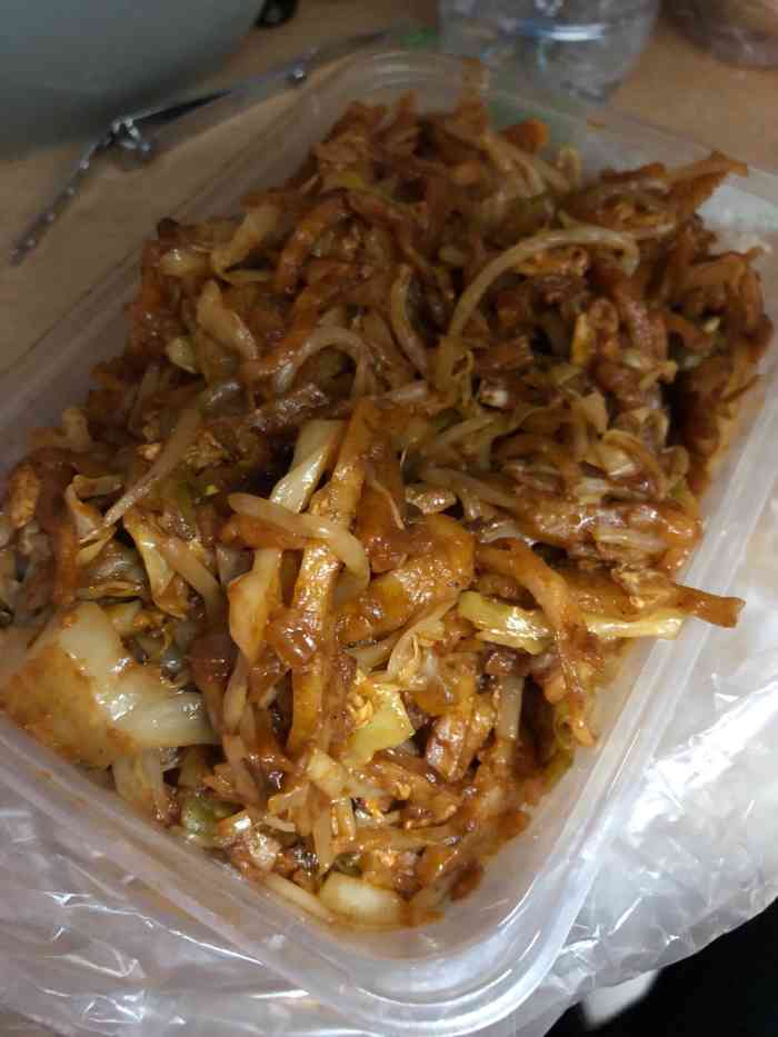 他家的炒饼超级好吃  料也超级足  每次点外卖  速度也忒快  炒饼里的