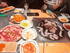 -三胖韩国烤肉(开发区万达店)